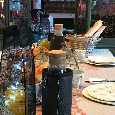 La Eustache Bed & Breakfast 3*